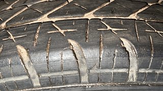 Used 2013 Maruti Suzuki Swift [2011-2017] VXi Petrol Manual tyres RIGHT REAR TYRE TREAD VIEW