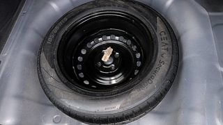 Used 2018 Hyundai Verna [2017-2020] 1.6 VTVT SX Petrol Manual tyres SPARE TYRE VIEW