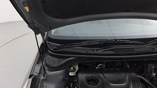 Used 2018 Hyundai Verna [2017-2020] 1.6 VTVT SX Petrol Manual engine ENGINE RIGHT SIDE HINGE & APRON VIEW