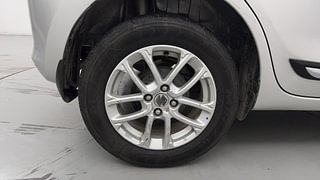 Used 2022 Maruti Suzuki Swift ZXI Petrol Manual tyres RIGHT REAR TYRE RIM VIEW
