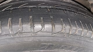 Used 2015 Hyundai Verna [2011-2015] Fluidic 1.6 VTVT SX Petrol Manual tyres RIGHT FRONT TYRE TREAD VIEW