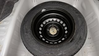 Used 2020 Honda Amaze [2018-2021] 1.2 VX i-VTEC Petrol Manual tyres SPARE TYRE VIEW