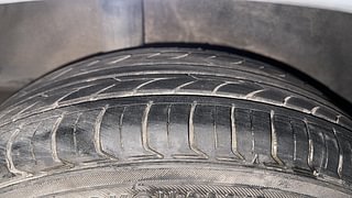 Used 2014 Honda City [2014-2017] V Petrol Manual tyres RIGHT REAR TYRE TREAD VIEW