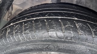 Used 2017 Hyundai Verna SX (O) 1.6 VTVT AT Petrol Automatic tyres RIGHT REAR TYRE TREAD VIEW