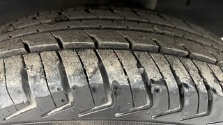 Used 2018 Renault Kwid Climber 1.0 Petrol+cng(Outside fitted) Petrol+cng Manual tyres LEFT REAR TYRE TREAD VIEW