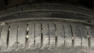 Used 2023 Renault Triber RXZ AMT Petrol Automatic tyres RIGHT REAR TYRE TREAD VIEW
