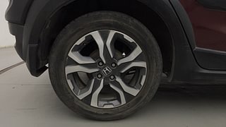 Used 2017 Honda WR-V [2017-2020] i-DTEC VX Diesel Manual tyres RIGHT REAR TYRE RIM VIEW