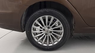 Used 2016 Maruti Suzuki Ciaz [2014-2017] ZXI+ Petrol Manual tyres RIGHT REAR TYRE RIM VIEW