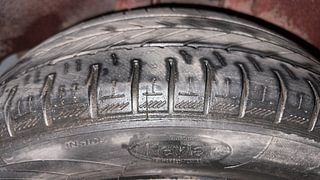 Used 2013 Ford Figo [2010-2015] Duratec Petrol ZXI 1.2 Petrol Manual tyres RIGHT REAR TYRE TREAD VIEW