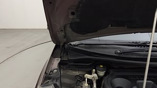 Used 2017 Honda WR-V [2017-2020] i-DTEC VX Diesel Manual engine ENGINE RIGHT SIDE HINGE & APRON VIEW