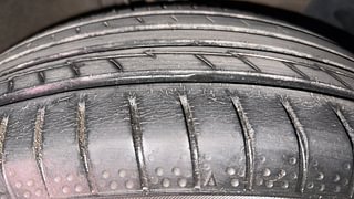Used 2015 Hyundai Elite i20 [2014-2018] Sportz 1.2 Petrol Manual tyres RIGHT FRONT TYRE TREAD VIEW