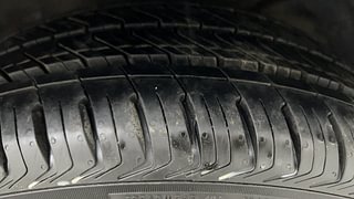 Used 2016 Maruti Suzuki Baleno [2015-2019] Zeta Petrol Petrol Manual tyres RIGHT FRONT TYRE TREAD VIEW