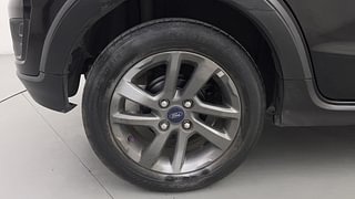 Used 2018 Ford Freestyle [2017-2021] Titanium 1.2 Petrol Manual tyres RIGHT REAR TYRE RIM VIEW