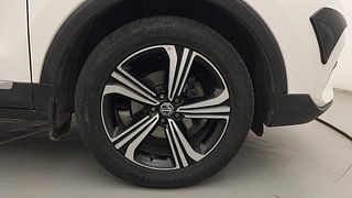 Used 2022 MG Motors Astor Sharp EX 1.5 MT Petrol Manual tyres RIGHT FRONT TYRE RIM VIEW