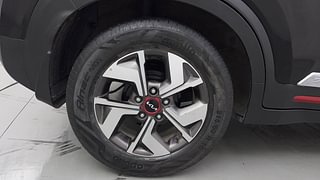 Used 2022 Kia Sonet GTX Plus 1.0 iMT Petrol Manual tyres RIGHT REAR TYRE RIM VIEW