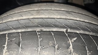 Used 2019 Hyundai Tucson [2016-2020] GLS 4WD AT Diesel Diesel Automatic tyres LEFT FRONT TYRE TREAD VIEW