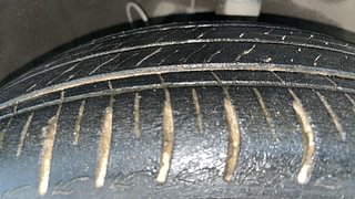 Used 2023 Hyundai Aura SX 1.2 CNG Petrol+cng Manual tyres RIGHT FRONT TYRE TREAD VIEW