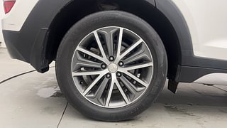 Used 2019 Hyundai Tucson [2016-2020] GLS 4WD AT Diesel Diesel Automatic tyres RIGHT REAR TYRE RIM VIEW