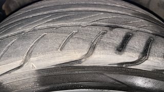Used 2013 Hyundai Verna [2011-2015] Fluidic 1.6 CRDi SX Diesel Manual tyres LEFT FRONT TYRE TREAD VIEW