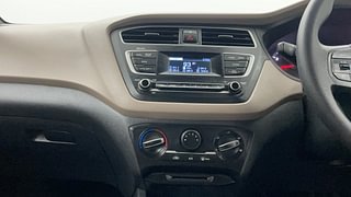 Used 2018 Hyundai Elite i20 [2018-2020] Sportz 1.2 Petrol Manual interior MUSIC SYSTEM & AC CONTROL VIEW