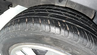 Used 2022 Nissan Magnite XL Petrol Manual tyres RIGHT REAR TYRE TREAD VIEW