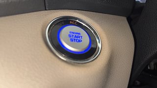Used 2019 Hyundai Tucson [2016-2020] GLS 4WD AT Diesel Diesel Automatic top_features Keyless start