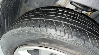 Used 2022 Nissan Magnite XL Petrol Manual tyres LEFT FRONT TYRE TREAD VIEW