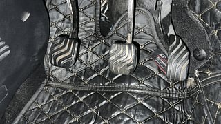 Used 2022 Nissan Magnite XL Petrol Manual interior PEDALS VIEW