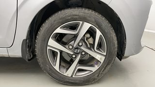 Used 2023 Hyundai Aura SX 1.2 CNG Petrol+cng Manual tyres RIGHT FRONT TYRE RIM VIEW