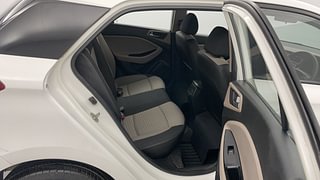 Used 2018 Hyundai Elite i20 [2018-2020] Sportz 1.2 Petrol Manual interior RIGHT SIDE REAR DOOR CABIN VIEW