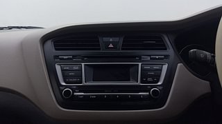Used 2015 Hyundai Elite i20 [2014-2018] Sportz 1.2 Petrol Manual top_features Integrated (in-dash) music system