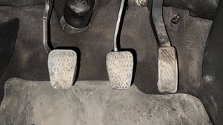 Used 2018 Ford Freestyle [2017-2021] Titanium 1.2 Petrol Manual interior PEDALS VIEW
