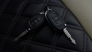 Used 2015 Hyundai Elite i20 [2014-2018] Sportz 1.2 Petrol Manual extra CAR KEY VIEW