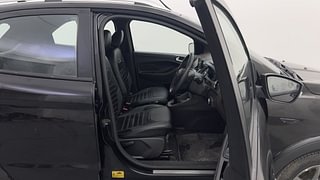Used 2018 Ford Freestyle [2017-2021] Titanium 1.2 Petrol Manual interior RIGHT SIDE FRONT DOOR CABIN VIEW