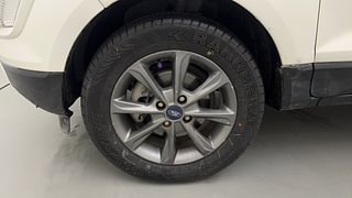 Used 2019 Ford EcoSport [2017-2021] Titanium 1.5L Ti-VCT Petrol Manual tyres LEFT FRONT TYRE RIM VIEW