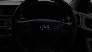 Used 2015 Hyundai Elite i20 [2014-2018] Asta 1.2 Petrol Manual top_features Airbags
