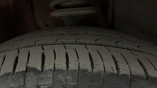 Used 2017 Maruti Suzuki Ignis [2017-2020] Zeta AMT Petrol Dual Tone Petrol Automatic tyres RIGHT FRONT TYRE TREAD VIEW