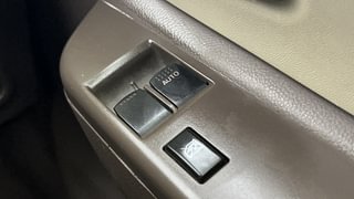 Used 2012 Maruti Suzuki Estilo [2009-2014] LXi Petrol Manual top_features Power windows