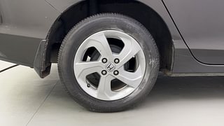 Used 2016 Honda City V Petrol Manual tyres RIGHT REAR TYRE RIM VIEW