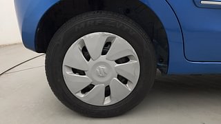 Used 2014 Maruti Suzuki Celerio VXI AMT Petrol Automatic tyres RIGHT REAR TYRE RIM VIEW