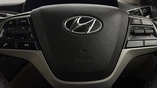 Used 2017 Hyundai Verna SX (O) 1.6 VTVT AT Petrol Automatic top_features Airbags