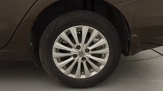 Used 2015 Maruti Suzuki Ciaz [2014-2017] ZXi Petrol Manual tyres LEFT REAR TYRE RIM VIEW