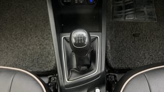 Used 2018 Hyundai Elite i20 [2018-2020] Asta 1.2 Petrol Manual interior GEAR  KNOB VIEW