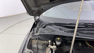 Used 2016 Honda City V Petrol Manual engine ENGINE RIGHT SIDE HINGE & APRON VIEW