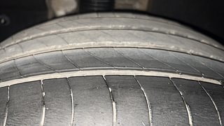 Used 2019 Hyundai Tucson [2016-2020] GLS 4WD AT Diesel Diesel Automatic tyres RIGHT REAR TYRE TREAD VIEW