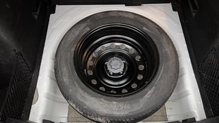 Used 2022 MG Motors Astor Sharp EX 1.5 MT Petrol Manual tyres SPARE TYRE VIEW