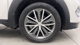 Used 2019 Hyundai Tucson [2016-2020] GLS 4WD AT Diesel Diesel Automatic tyres RIGHT FRONT TYRE RIM VIEW