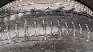 Used 2015 Hyundai Elite i20 [2014-2018] Asta 1.2 Petrol Manual tyres LEFT FRONT TYRE TREAD VIEW