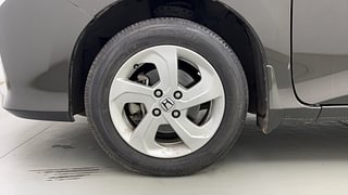 Used 2016 Honda City V Petrol Manual tyres LEFT FRONT TYRE RIM VIEW
