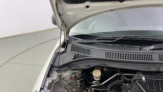 Used 2011 Maruti Suzuki Swift [2007-2011] VXi Petrol Manual engine ENGINE RIGHT SIDE HINGE & APRON VIEW
